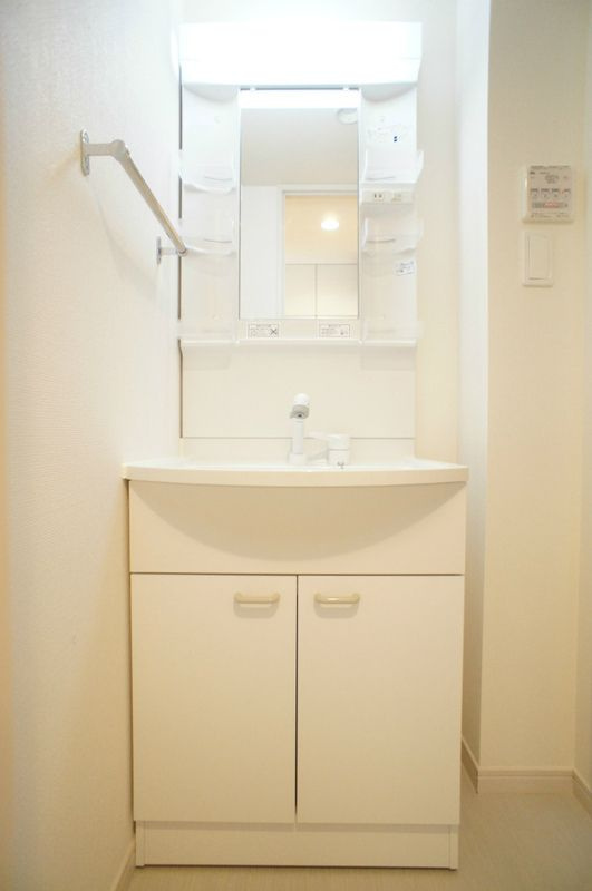 リブリ・y-éxitoの独立洗面台