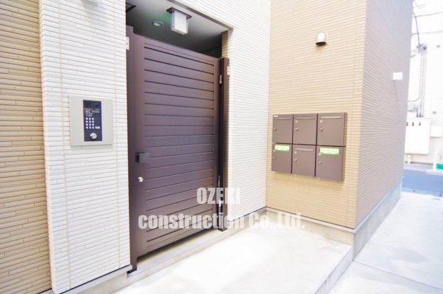 メグミハウスのエントランス