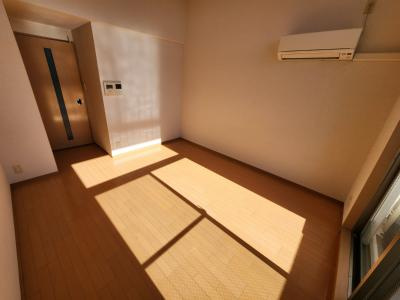 グランドパレス西院西館の洋室