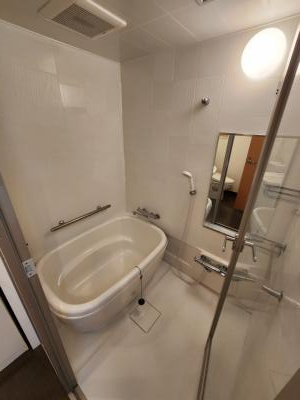 グランドパレス西院西館の浴室|かわいい浴槽