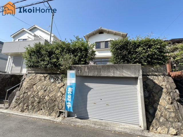 明石市魚住町清水　中古戸建の外観|リフォーム済みで内外部とても綺麗です！JR「魚住」駅まで徒歩19分！LDK18.5帖！お部屋数多い！