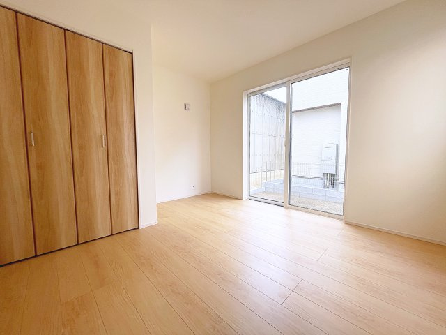 新築戸建・新築建売　郡山市芳賀三丁目　芳賀小・第四中の洋室|6.2帖の洋室　南側に面しており明るく快適なお部屋です！