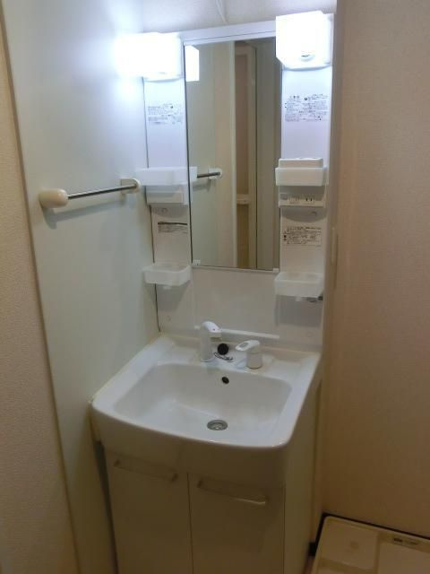 パルテノンの独立洗面台