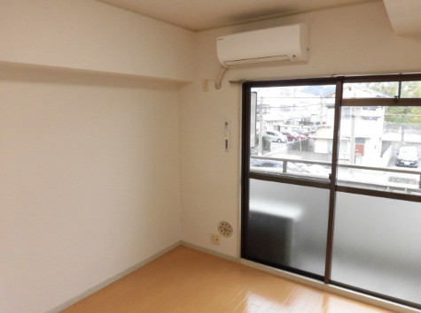 ウエストヒルの居間・リビング