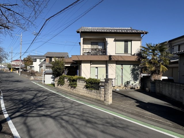 春先には桜が満開の絶景スポットの前面道路含む現地写真|前面道路含む現地写真です
