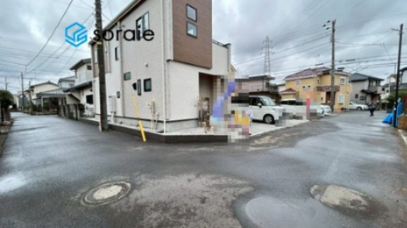 所沢市西狭山ケ丘1丁目　新築戸建　ウッディエの前面道路含む現地写真|令和8年2月26日撮影。