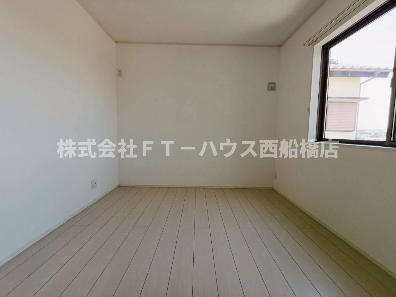 船橋市芝山７丁目戸建ての洋室