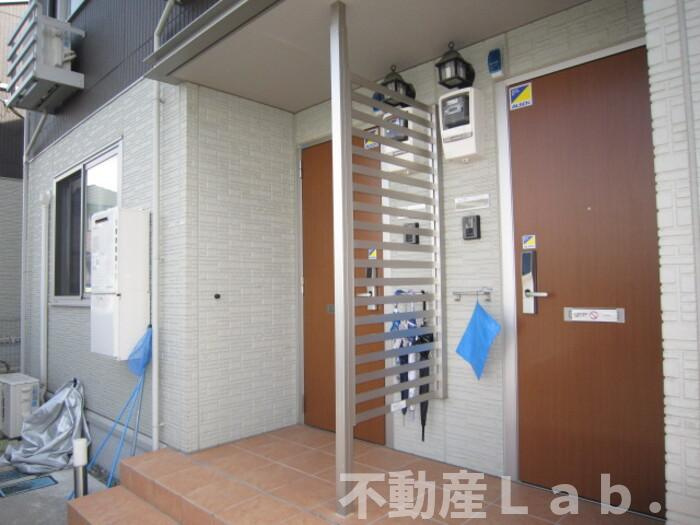 アムール城南　A棟のエントランス