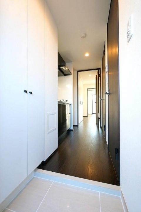 ラフィスタ方南町の玄関