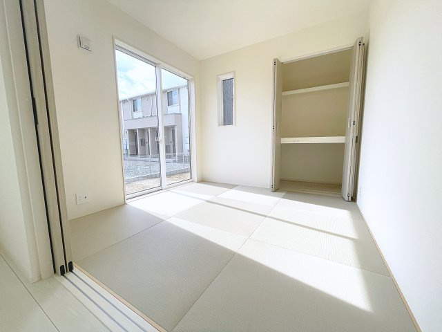 新築戸建・新築建売　郡山市芳賀三丁目　芳賀小・第四中の和室|リビングのすぐ隣にあるのでお子様のお昼寝や遊び場として最適！