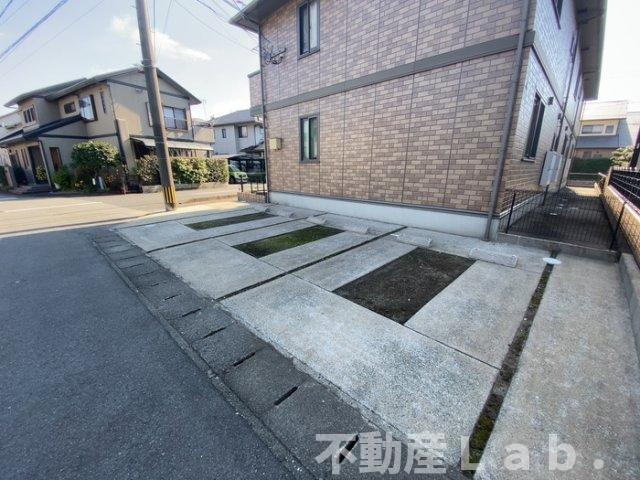 ウィルモア藤の駐車場