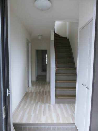 シャーメゾン響の玄関