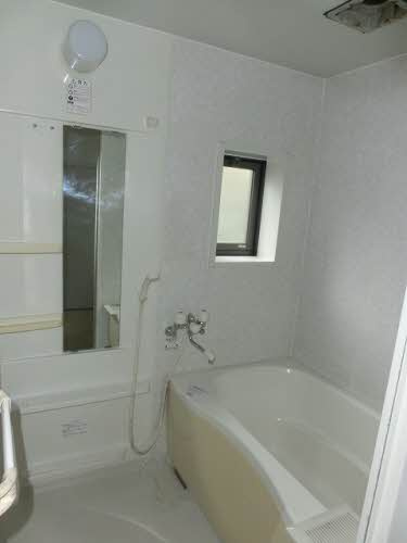 シャーメゾン響の浴室