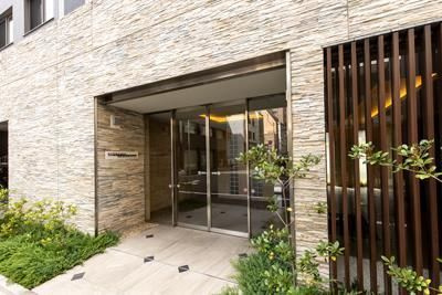 京橋レジデンスのエントランス