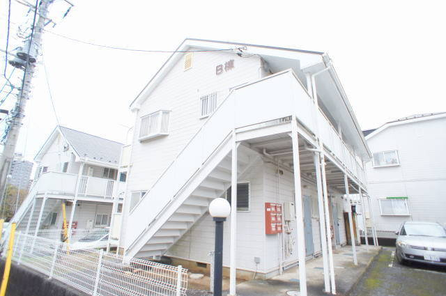 未貴ハイムＢ棟のエントランス|南東向きで立ってます