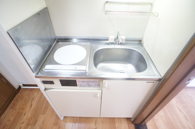 未貴ハイムＢ棟のキッチン|IHコンロ