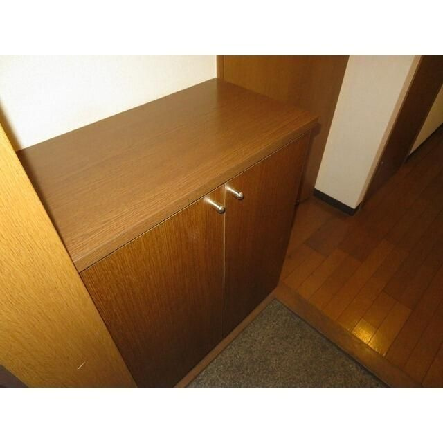 新佐川ビルの玄関