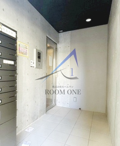 エスアールＮＩＰＰＯＲＩのエントランス|エントランスです。