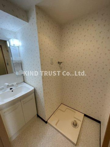 メゾンドアヴェルⅣの洗面所|使いやすい洗面所です