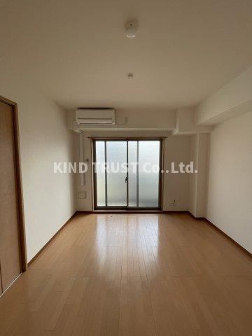 メゾンドアヴェルⅣの居間・リビング|使いやすい居間です