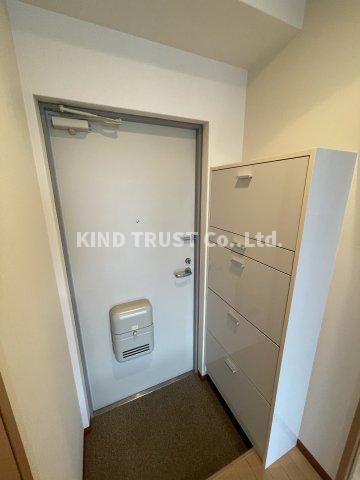 メゾンドアヴェルⅣの玄関|落ち着いた玄関です