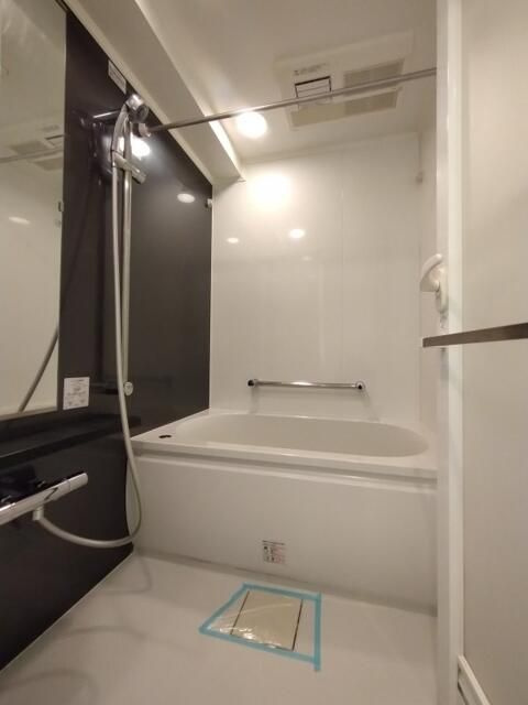 日神デュオステージ蓮根の浴室