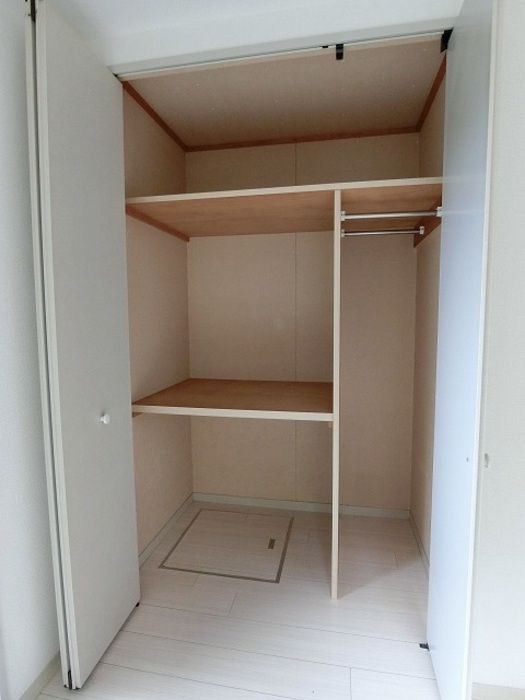 アヴニールBの収納