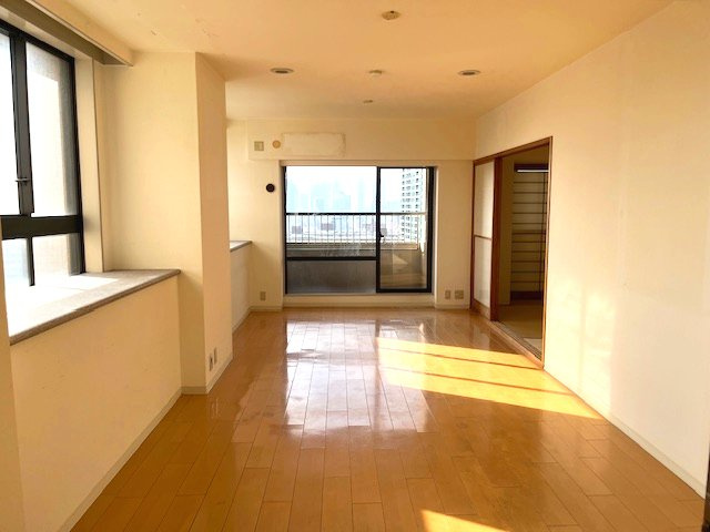 桜宮リバーシティ・ウォータータワープラザの居間・リビング|おしゃれな居間です