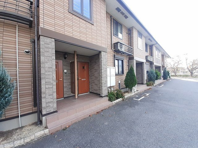 クリスタル・コートのその他