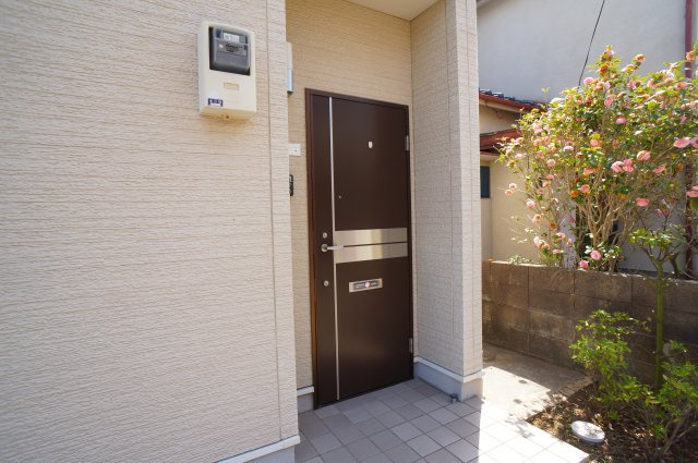 レスポワール法蓮のエントランス