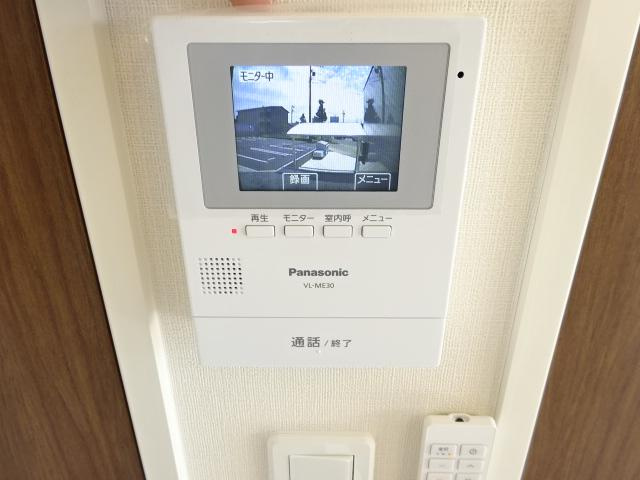 加古川市別府町新野辺のアパートの内装|カメラ付インターホン（イメージ）