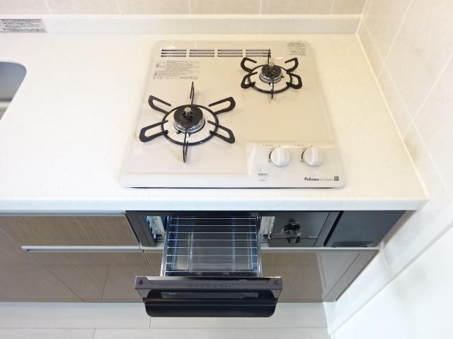加古川市別府町新野辺のアパートのキッチン|２口コンロ（グリル付）（イメージ）