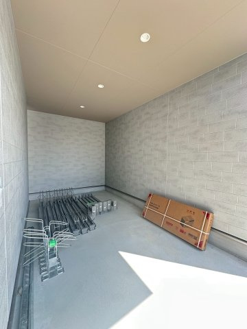 Healing Grace 高槻高西町　A棟の駐車場