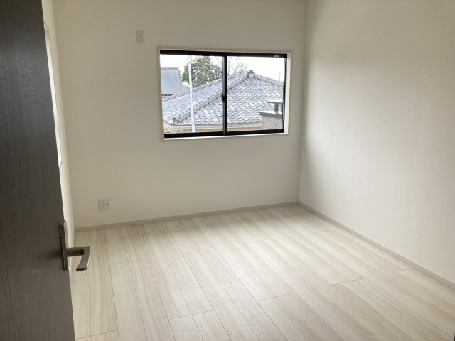 リーブルガーデンＳ第１前橋小屋原の洋室|2階:洋室2です