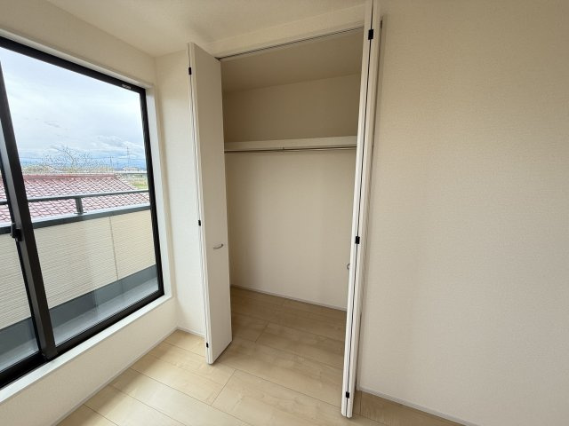 リーブルガーデンＳ第１前橋小屋原の収納|2階:洋室2収納です
