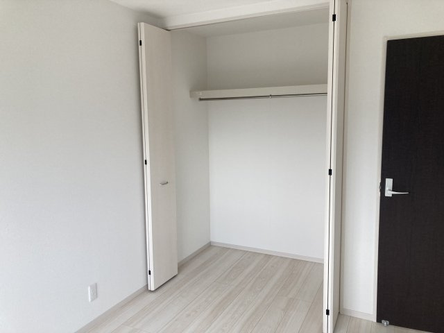 リーブルガーデンＳ第１前橋小屋原の収納|2階:洋室2収納です
