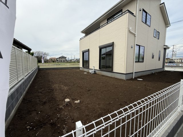 リーブルガーデンＳ第１前橋小屋原の庭|南庭付きです☆ガーデニングやお庭バーベキューも楽しめますよ。