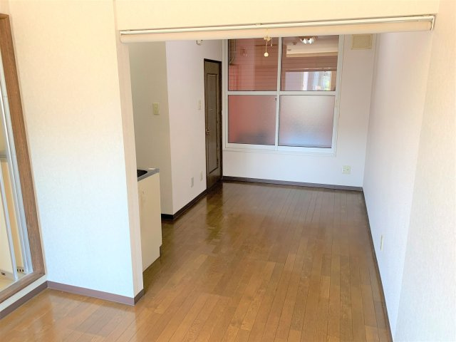 ジュリアーナ木場の洋室