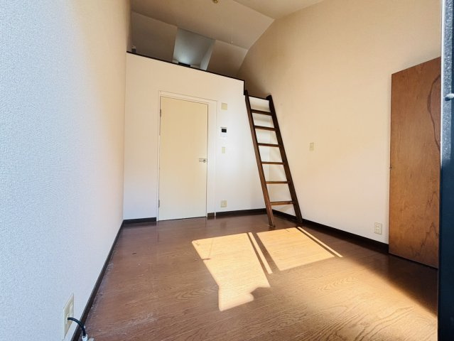 筑紫野市二日市北４丁目のアパートの居間・リビング|別号数タイプ