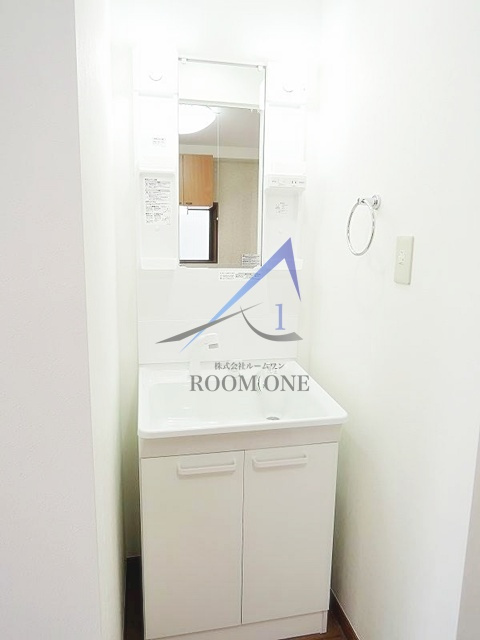 コスモ和光Ⅲの洗面所|洗面台です。