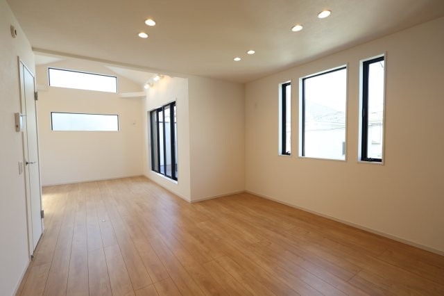 《仲介手数料無料》練馬区向山４丁目20-8新築一戸建てKEIAI GRACE