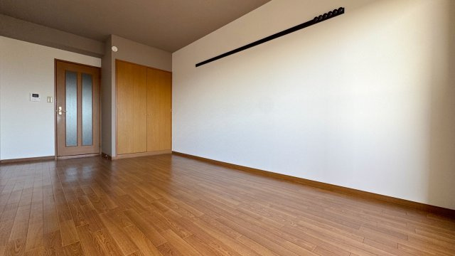 サンヒルズの洋室