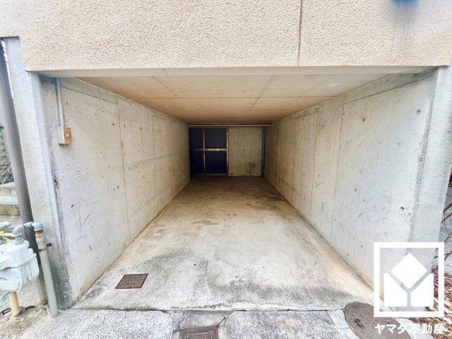 伏見区竹田七瀬川町の駐車場