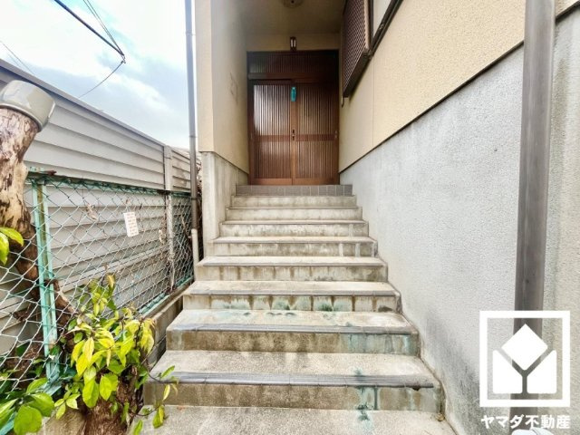 伏見区竹田七瀬川町の外観