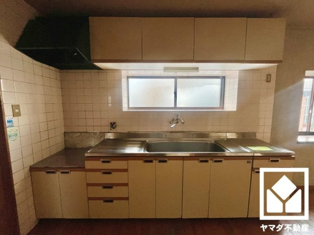 伏見区竹田七瀬川町のキッチン