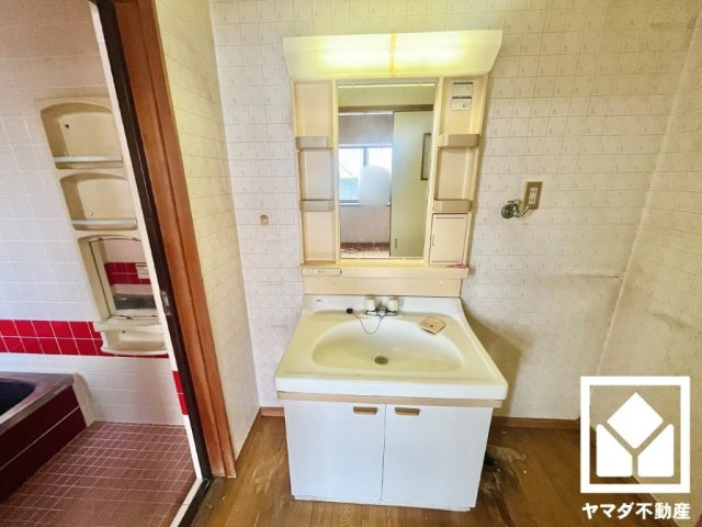 伏見区竹田七瀬川町の独立洗面台