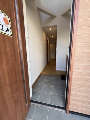 【玄関】 | 大津市穴太1丁目16　新築戸建