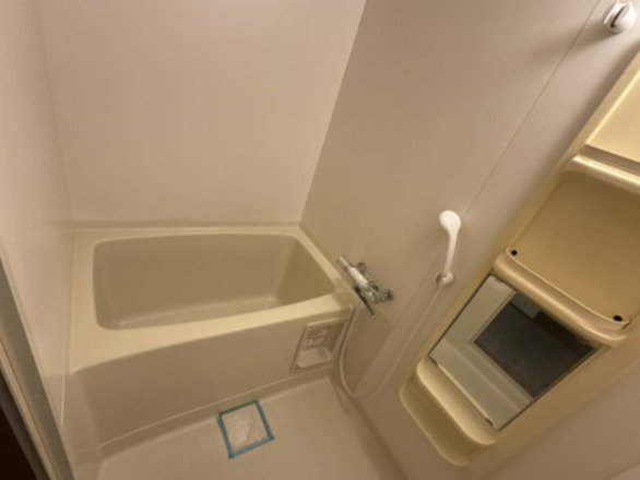 ハピネス北条の浴室