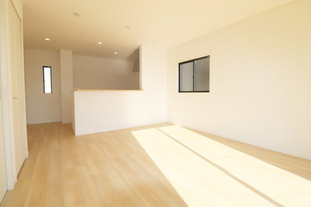 矢吹町八幡町第24　　　２号棟　　　善郷小学校、矢吹中学区の居間・リビング
