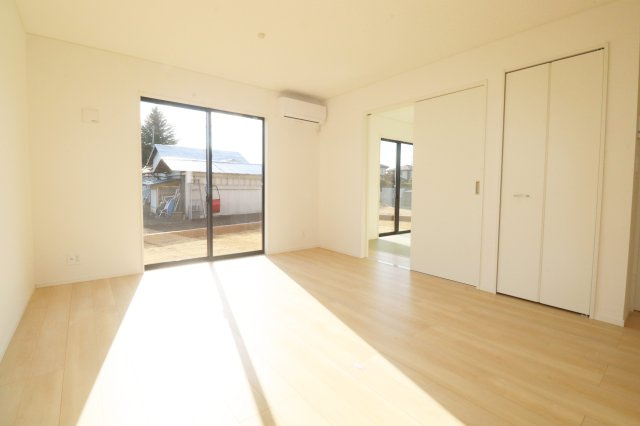 矢吹町八幡町第24　　　２号棟　　　善郷小学校、矢吹中学区の居間・リビング